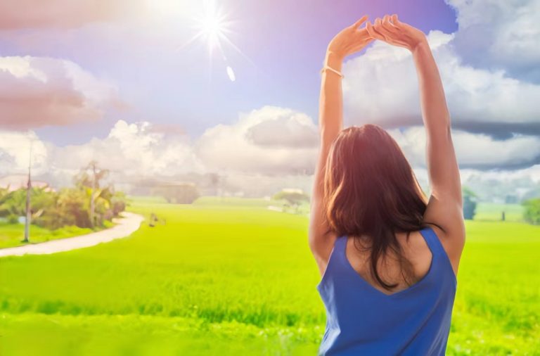 20240106132143 768x506 - 女儿情绪低落的根源是什么，父母该怎样帮她重启人生？