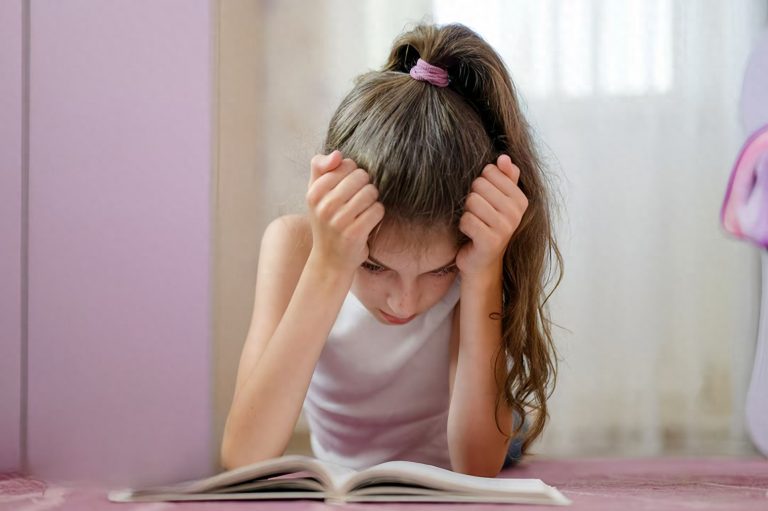 他曾抑郁伴强迫,回溯童年找到病因,如今终迎康复曙光! 刘承洛记忆重组 525933cb641049569dbbe8fdbd86b1d15noop77 768x511 - 他曾抑郁伴强迫,回溯童年找到病因,如今终迎康复曙光!