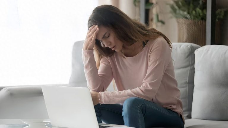 525933cb641049569dbbe8fdbd86b1d15noop119 768x433 - 父母需要提高注意力！如果您的女儿出现重度焦虑