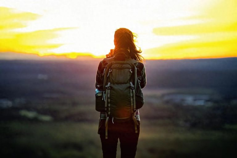 236 768x513 - 女儿抑郁自卑，害怕失败，父母从未察觉到在重复这个错误