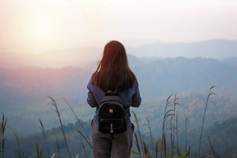 女儿深陷抑郁逃避,你用尽方法却更糟,她的心声戳痛父母 刘承洛记忆重组 265 768x512 - 女儿深陷抑郁逃避,你用尽方法却更糟,她的心声戳痛父母